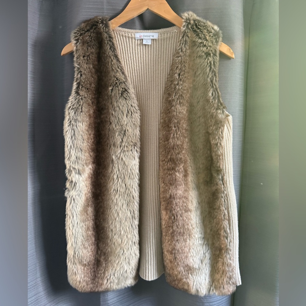 Liz Claiborne Faux Fur Knit Vest